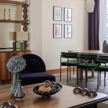 1.75 La Treve Hotel Paris